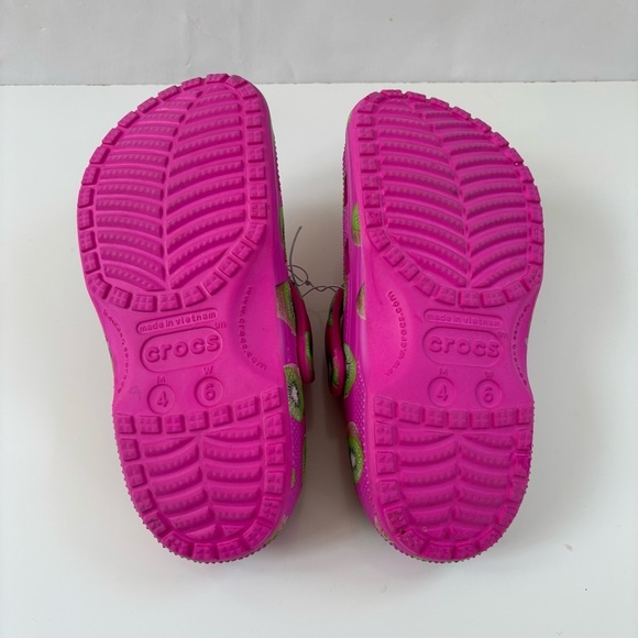 CROCS Hot Pink Adults' Classic Hyper Real Kiwi Clogs Womens Size 6 Men’s Size 4 - Picture 6 of 6
